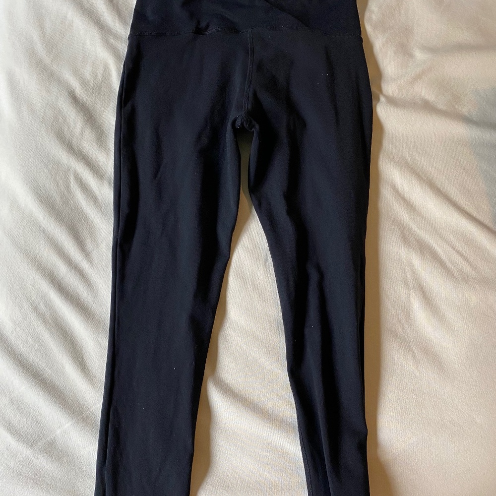 Ingrid and Isabel ankle zip maternity leggings